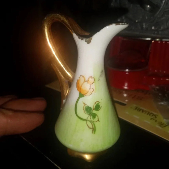 Mini Vase Pitcher Ucagco Japan Hand Painted Pink Flower Vintage Design 21/4x - Picture 3 of 7